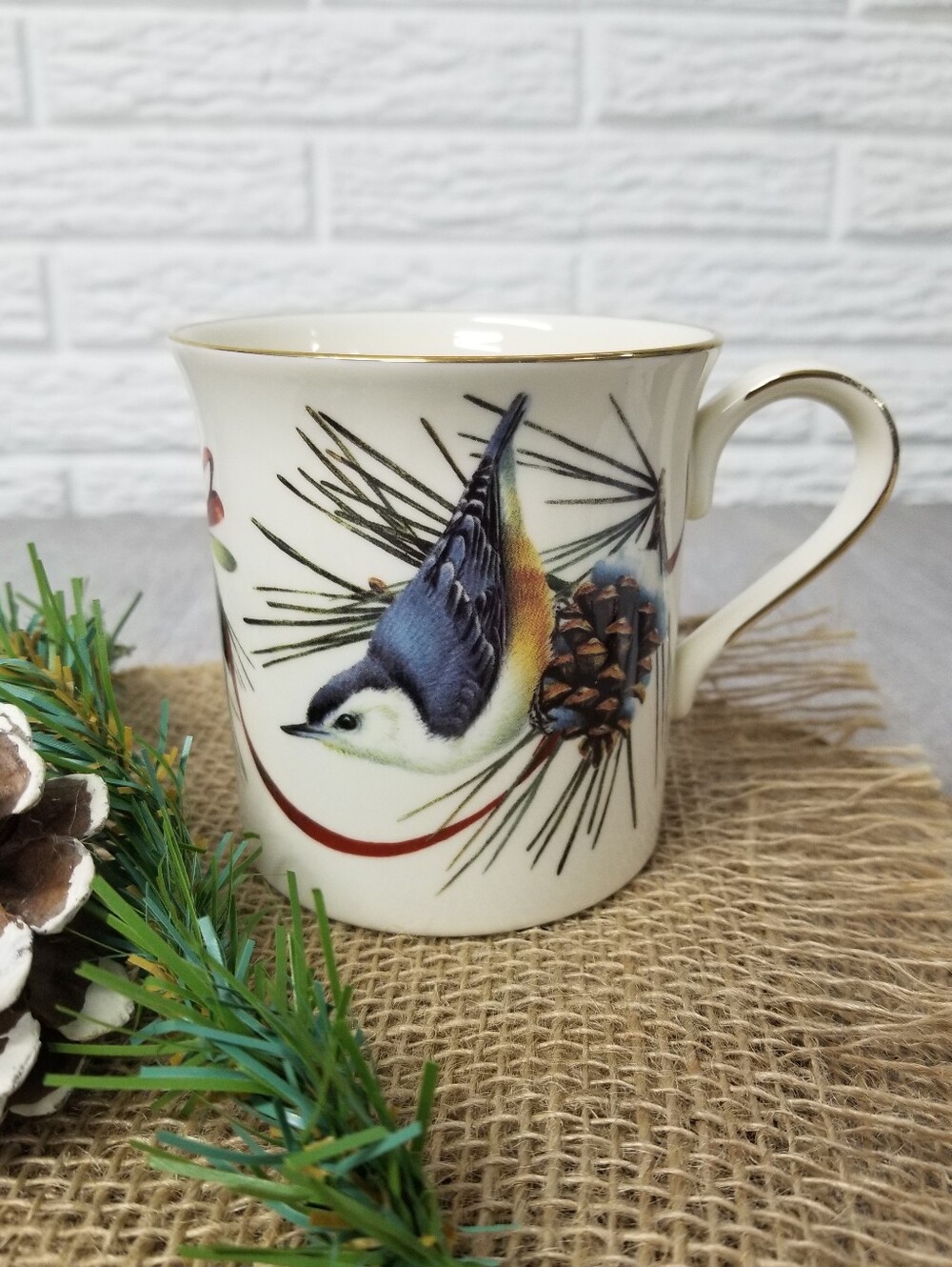 Lenox Retired Winter Greetings Mug